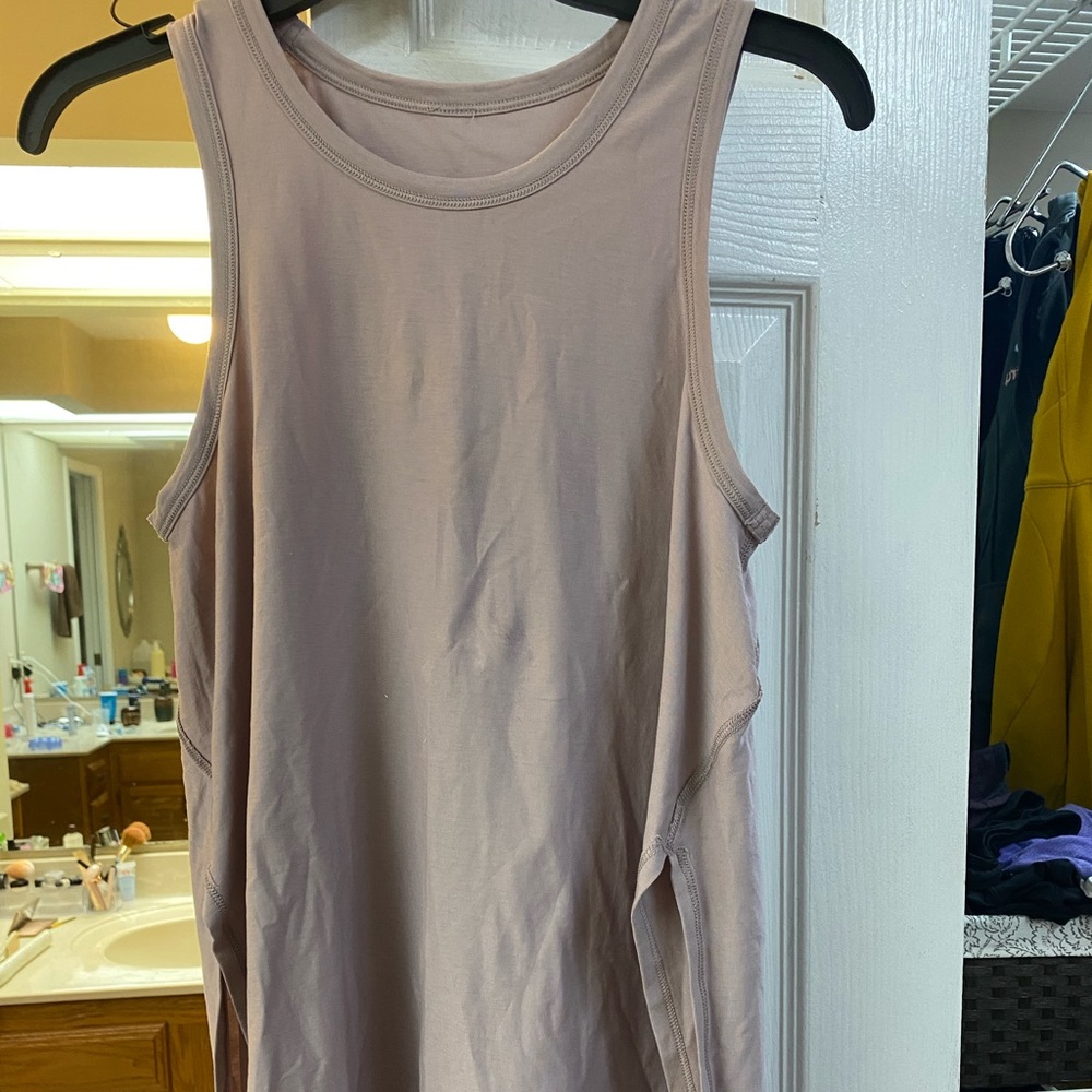 Lululemon Sz 6 tank top